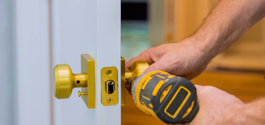 Local Locksmith For Key Fob Replacement in Fontainebleau, Florida