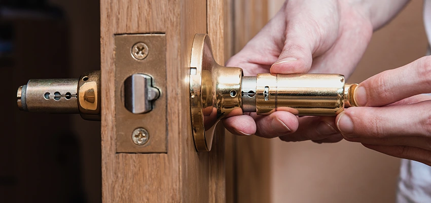 24 Hours Locksmith in Fontainebleau, FL