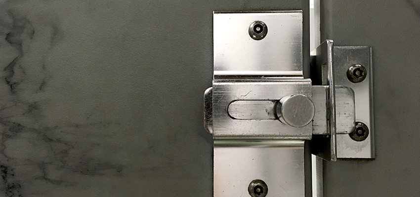 Fix A Room Door Lock in Fontainebleau, FL